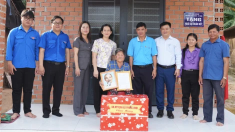 Xã Phước Vinh: Bàn giao nhà Đại đoàn kết năm 2025