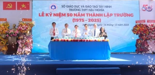 Trường THPT Hậu Nghĩa kỷ niệm 50 năm xây dựng và phát triển