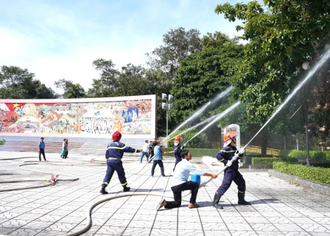 Bồi dưỡng nghiệp vụ phòng cháy, chữa cháy tại Khu di tích Căn cứ Trung ương Cục miền Nam