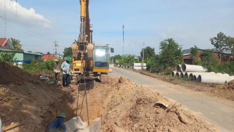 Gần 15 tỉ đồng xây dựng tuyến đường Khánh Hưng - Hưng Điền A