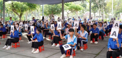 Rung chuông vàng tìm hiểu kiến thức pháp luật về phòng cháy, chữa cháy và cứu nạn, cứu hộ tại Trường THPT Cần Giuộc