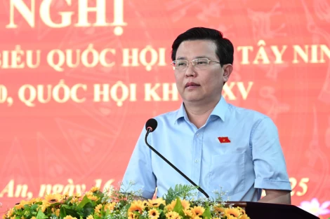 Cử tri phường Long An quan tâm việc sớm hoàn thiện cơ sở dữ liệu chung để phục vụ chuyển đổi số