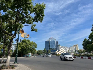 Cần hiểu đúng về thiết bị an toàn cho trẻ em trên xe ô tô