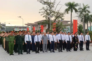 Lãnh đạo tỉnh viếng Nghĩa trang liệt sĩ nhân kỷ niệm 81 năm Ngày thành lập Quân đội Nhân dân Việt Nam