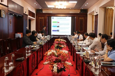 Chủ tịch UBND tỉnh Tây Ninh Lê Văn Hẳn làm việc với lãnh đạo VIDC