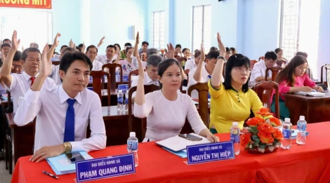 HĐND xã Truông Mít tổ chức kỳ họp thứ 3, thông qua 10 nghị quyết